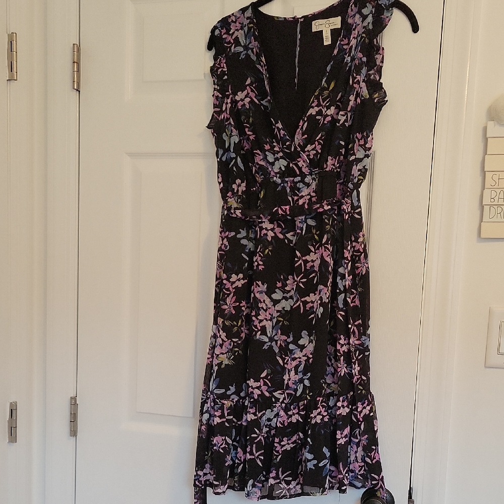 Jessica Simpson Maternity Black and Purple Sleeveless Wrap Midi Dress